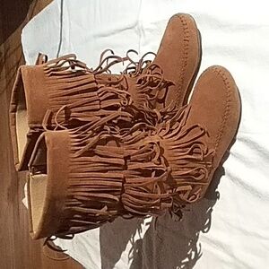 Fringed Tan Suede Boots